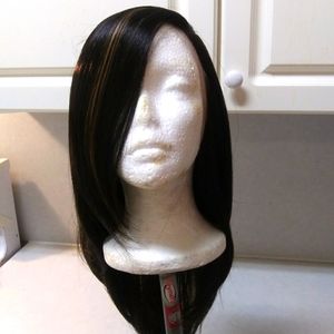 Lace wig ((Ashley)) color F1B-27
